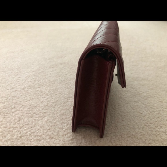 SOLD Ysl envelope wallet on chain. 99% new. - Picture 2 of 6